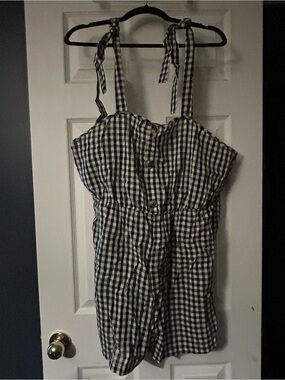SHEIN Black and White Gingham Button-Front Romper